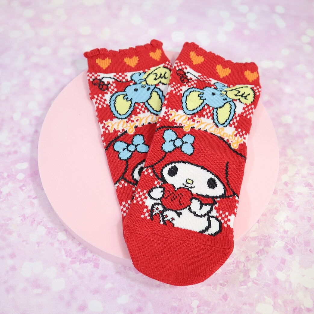 Röda My Melody-strumpor med kompis