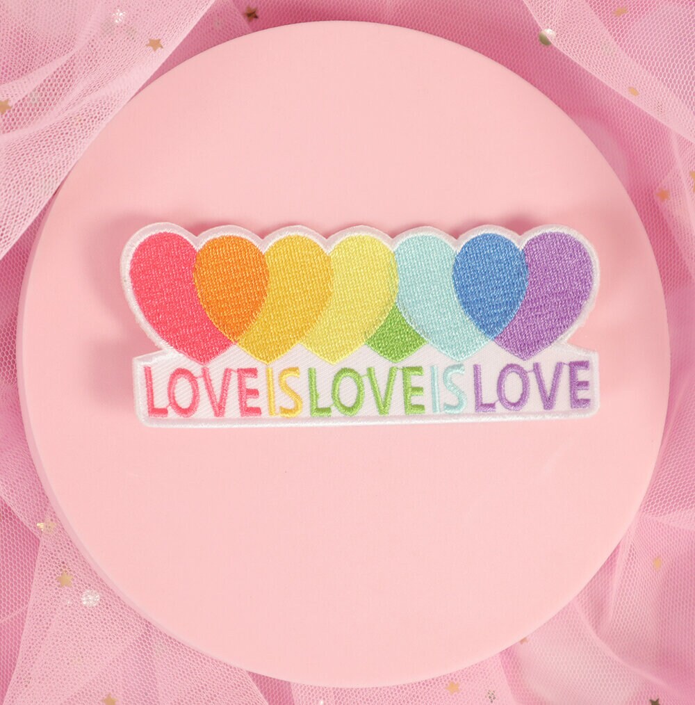 Tygmärke - Love is love is love