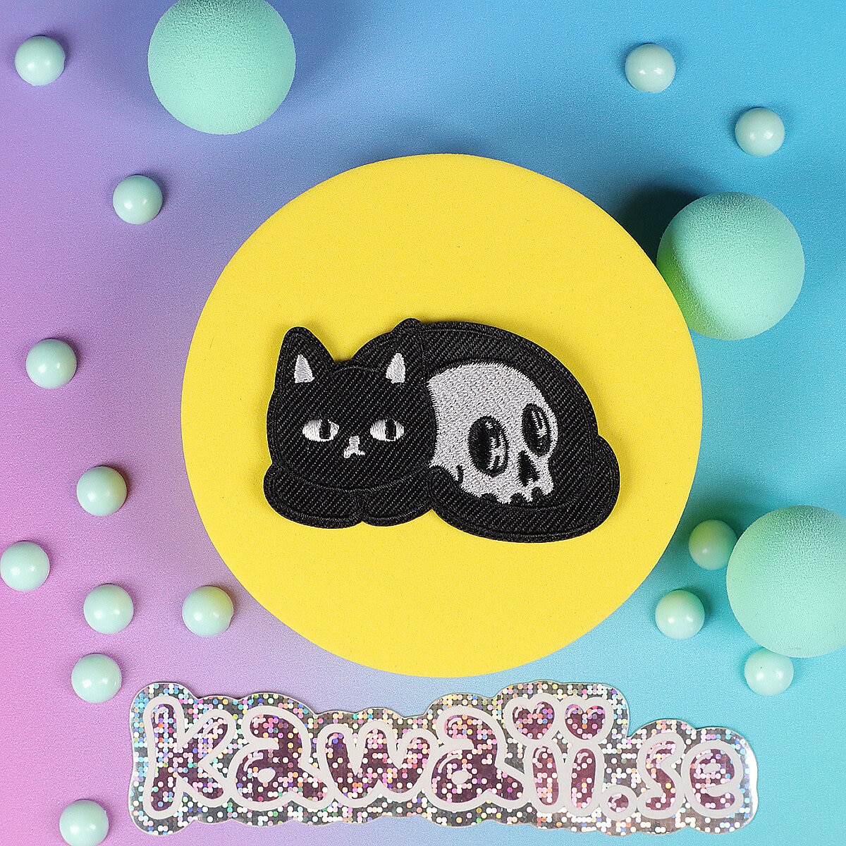 Tygmärke - Cat Skull Cuddle