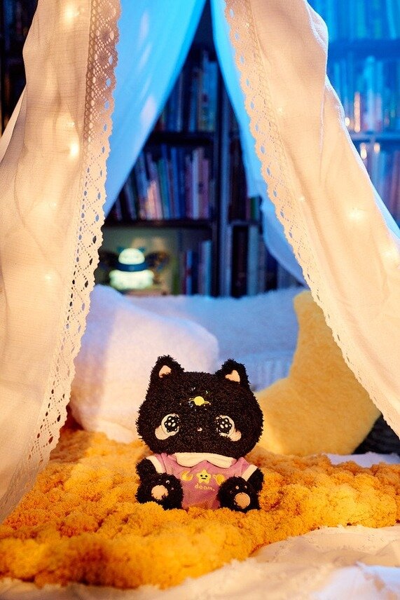 Shiloh the Cat Heatable plushie