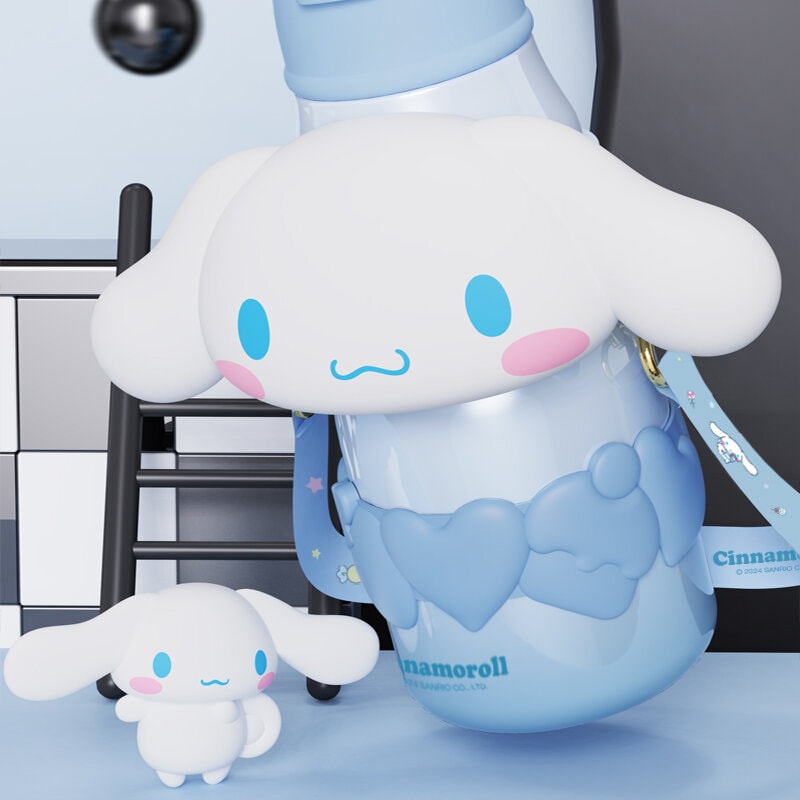 Cinnamoroll termosflaska med bärrem hjärtan 650ml