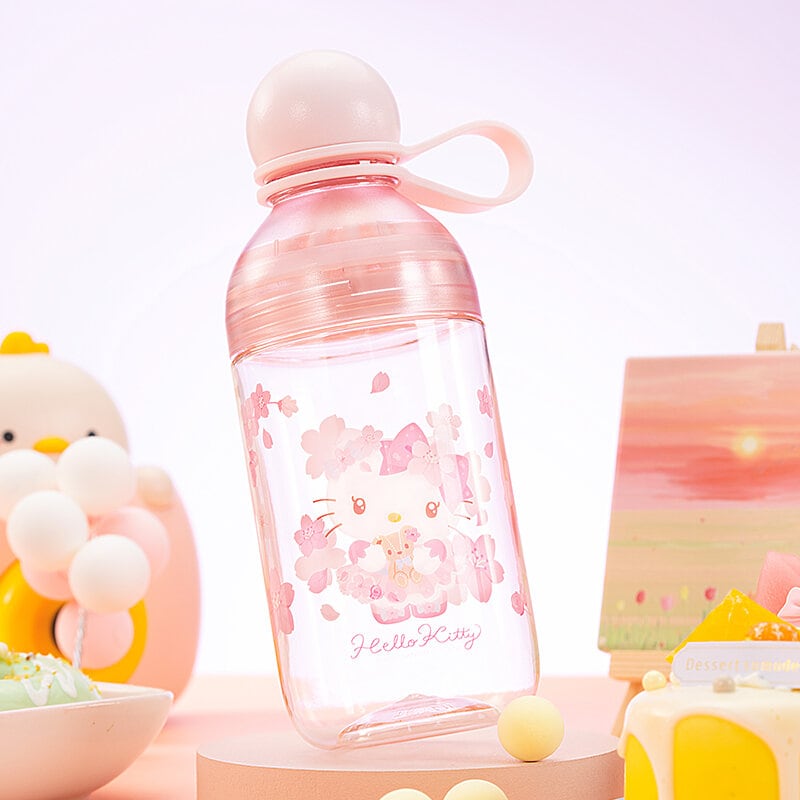 Hello Kitty vattenflaska med sil 550ml
